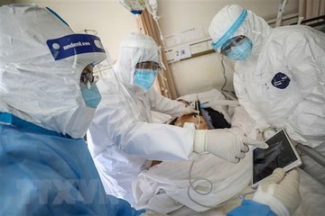691 F0 ở Hà Nội trong tình trạng nặng, nguy kịch, chuyên gia khuyến cáo tránh lây nhiễm trong dịp Tết
