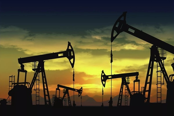 Mỹ nghi ngờ Nga có liên quan đến việc giá dầu sụp đổ