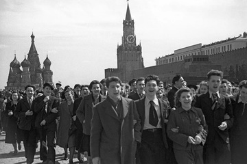 Hình ảnh chưa từng công bố về lễ kỷ niệm Ngày Chiến thắng tại Moscow năm 1945