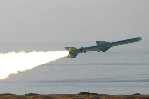 Hải quân Iran bị tên lửa 'nhái' Trung Quốc 'phản chủ'