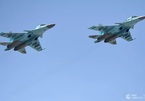 Cận cảnh tiêm kích Su-34 của Nga thả bom xuyên bê tông