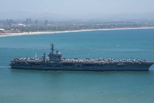 Mỹ dồn 3 tàu sân bay tới Thái Bình Dương, chuyên gia Trung Quốc nói gì?
