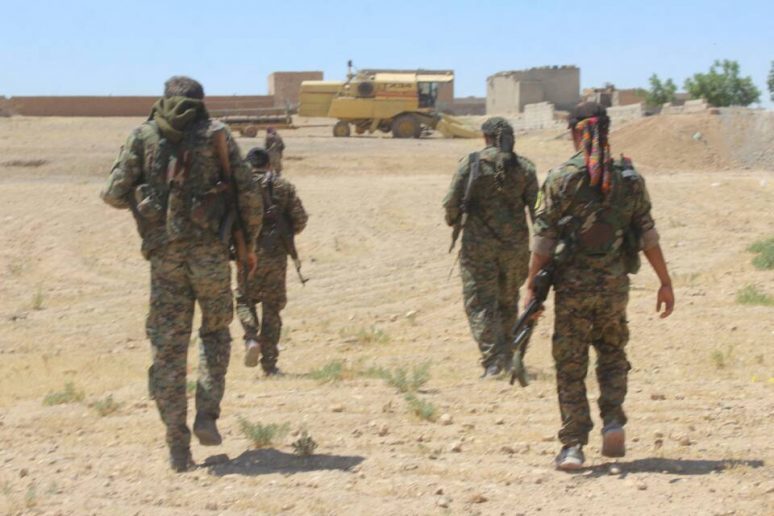 Tình hình Syria: Cháy kho vũ khí ngay gần căn cứ Mỹ ở Syria