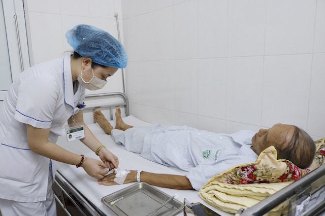 Việt Nam làm chủ kỹ thuật thay van động mạch chủ bằng gây tê tại chỗ
