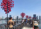 Cất biển "thu phí chụp ảnh cưới" trên cầu tình yêu Đà Nẵng, có thể sắp thu thật
