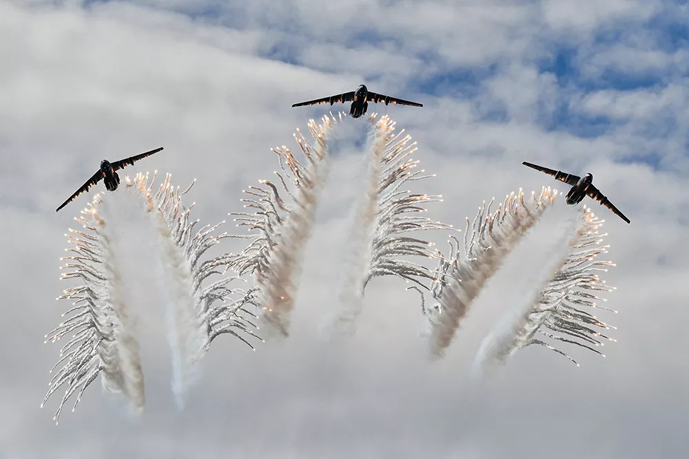 Cận cảnh Lễ kỷ niệm 90 năm Lực lượng Đổ bộ Đường không Nga