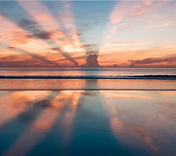 10 bãi biển đẹp nín thở được 'ghé thăm' nhiều trên Instagram