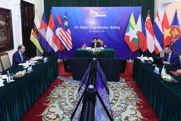 Phó Thủ tướng Phạm Bình Minh chủ trì Hội nghị Hội đồng Điều phối ASEAN 27