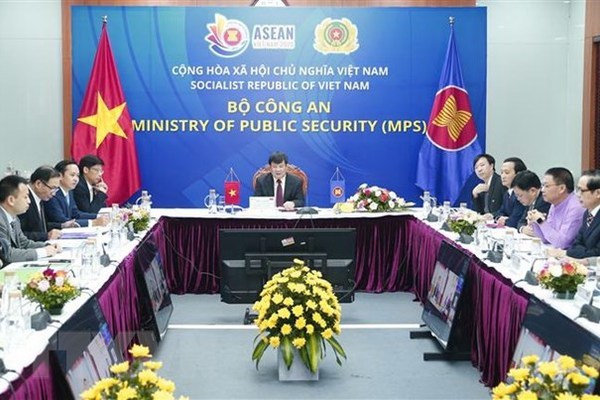 Hội nghị Quan chức cấp cao ASEAN về chống tội phạm xuyên quốc gia
