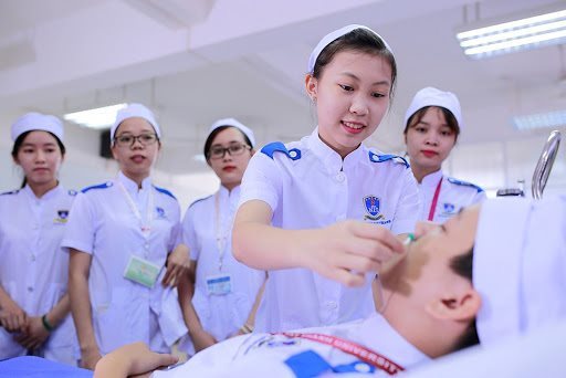 Chính thức điểm chuẩn ĐH Y Hà Nội, Học viện Y Dược cổ truyền Việt Nam 2020