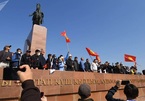 Bạo loạn ở Kyrgyzstan: Người biểu tình yêu cầu luận tội Tổng thống
