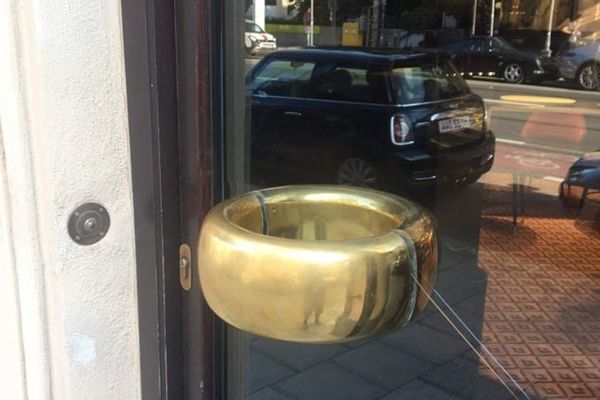 Bật cười với chiêu hút khách độc nhất vô nhị của các cửa hàng khắp thế giới