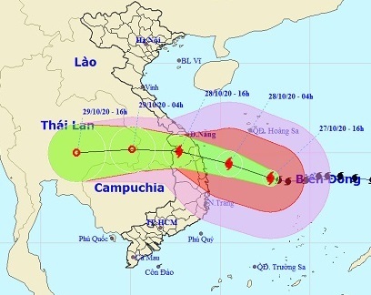 Bão số 9 sắp đổ bộ vào Đà Nẵng – Phú Yên, gió giật mạnh, vùng ảnh hưởng rất rộng