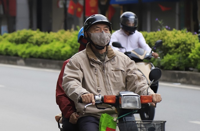 Miền Bắc ngày nắng đêm lạnh, miền Trung nhiều nơi mưa rất to