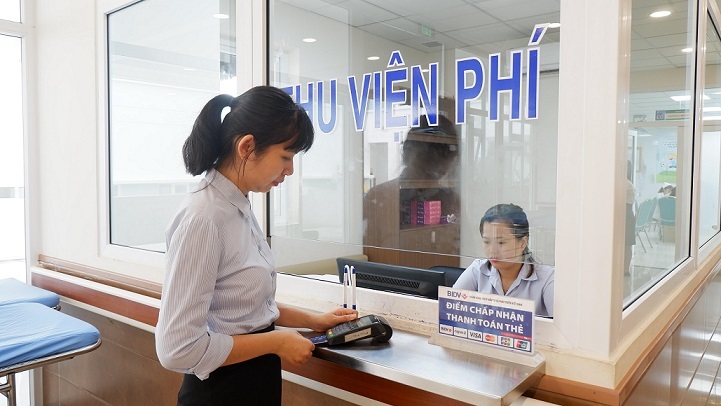 Tuyên Quang: Bệnh viện hợp tác với ngân hàng triển khai thanh toán viện phí không dùng tiền mặt