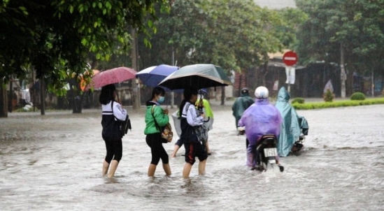 Học sinh ở Phú Yên nghỉ học ngày 28/10 để phòng tránh bão số 9