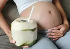 Sai lầm trầm trọng khi mẹ bầu đua nhau uống nước dừa