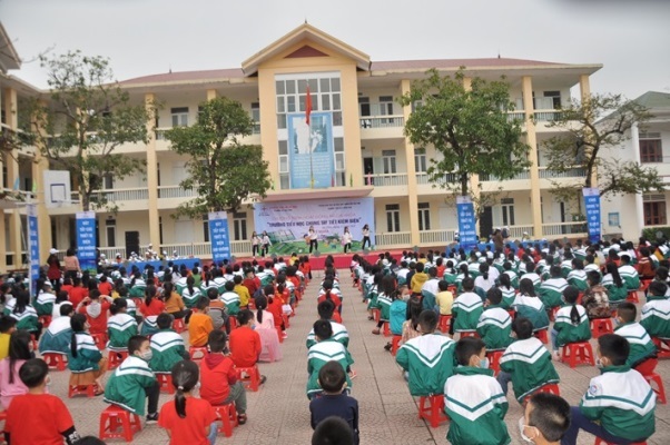 Điện lực Hà Tĩnh tuyên truyền tiết kiệm điện trong nhà trường