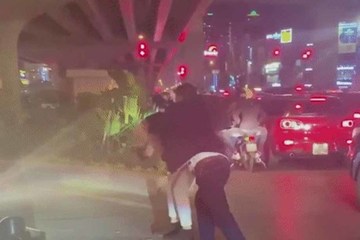 CSGT Hà Nội cảnh báo những "phút nóng nảy trên đường", hành hung người khác là phạm pháp!