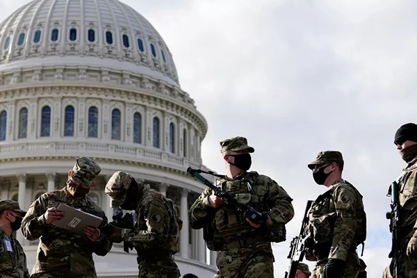 Mỹ truy ‘nội gián’ trong Vệ binh quốc gia phá rối lễ nhậm chức của ông Biden