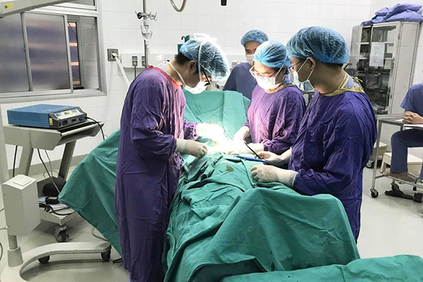 Hoại tử 'cậu nhỏ' vì cắt bao quy đầu ở phòng khám tư