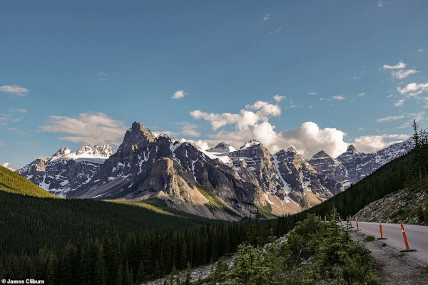Khung cảnh ngoạn mục về địa hình miền núi hoang dã Canada