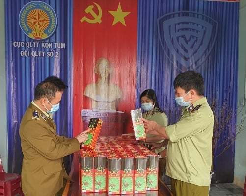 Thu giữ hàng trăm chai rượu giả thương hiệu sâm Ngọc Linh ở Kon Tum và Quảng Nam