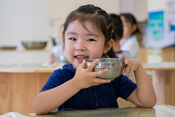Trường mầm non Trung Quốc chỉ phục vụ ăn chay cho học sinh