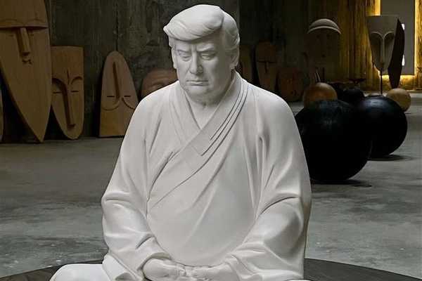 Bức tượng ông Trump khác lạ được rao bán ở Trung Quốc