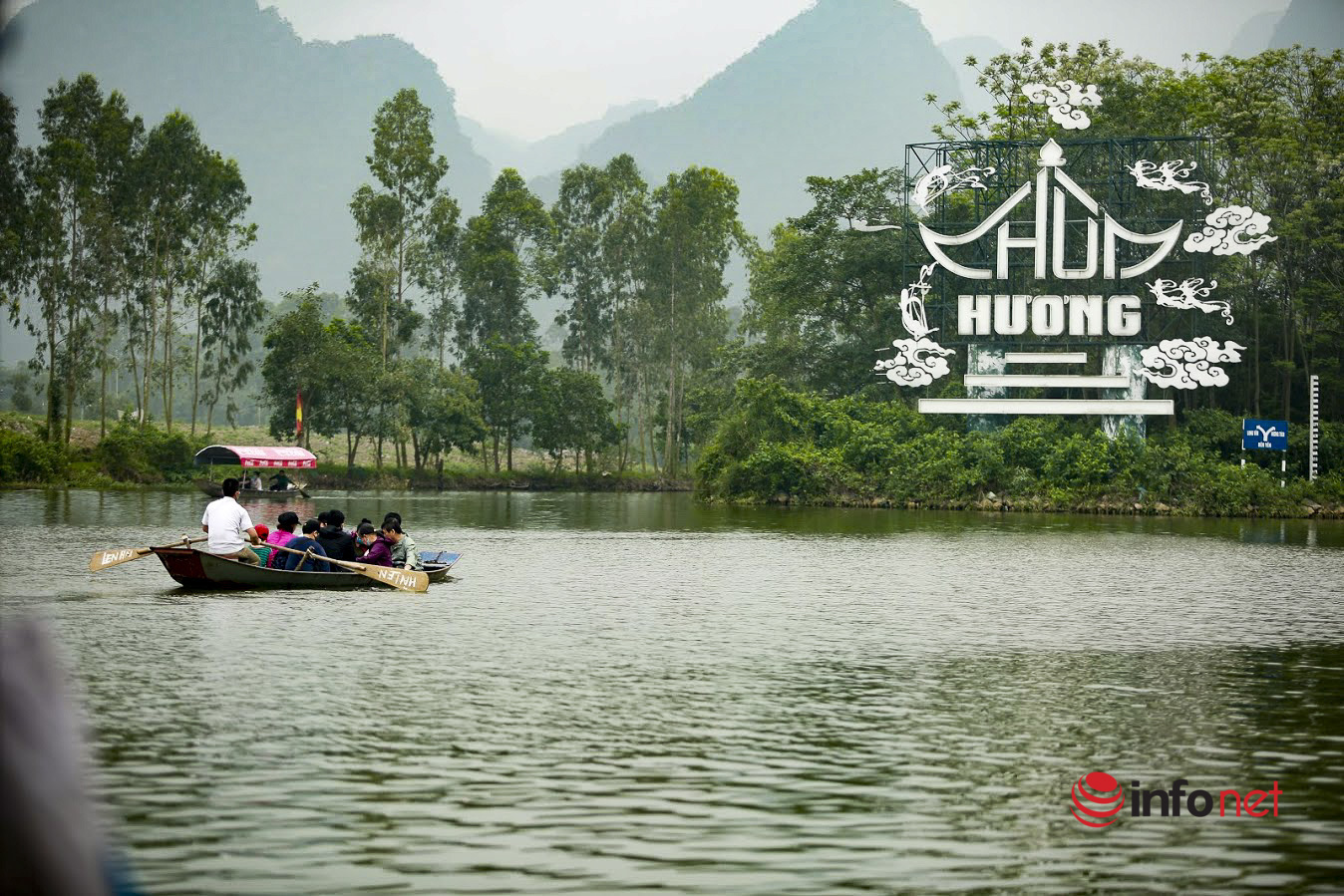 Hà Nội dừng tổ chức lễ hội, không đón khách tại Chùa Hương năm 2022