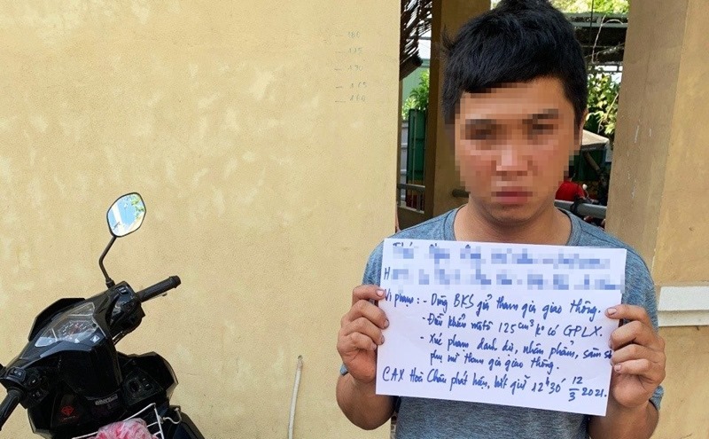 Bắt quả tang thanh niên Quảng Nam đi xe biển số giả sàm sỡ nữ sinh, giáo viên ở Đà Nẵng