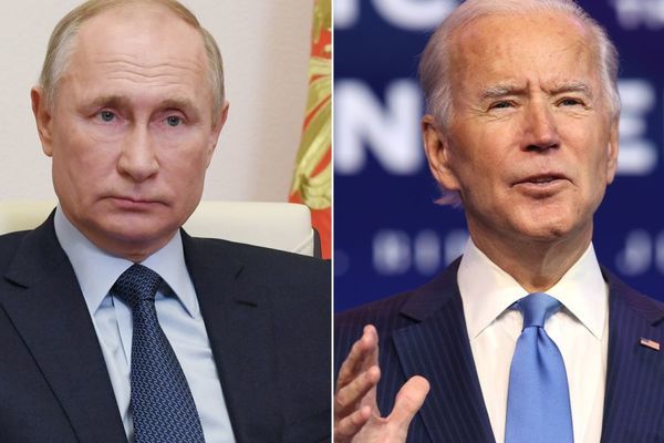Tổng thống Putin muốn đối chất trực tuyến với ông Biden