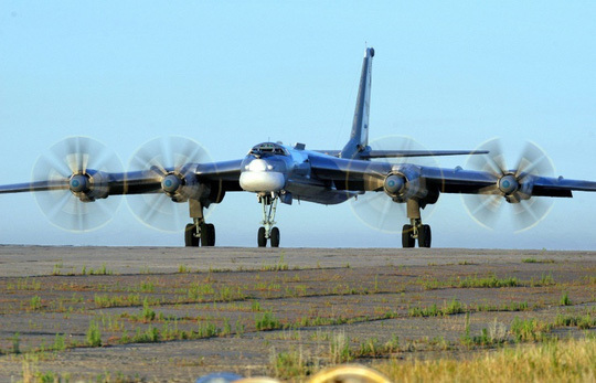Nga,Syria,Tu-95,Su-24,máy bay ném bom