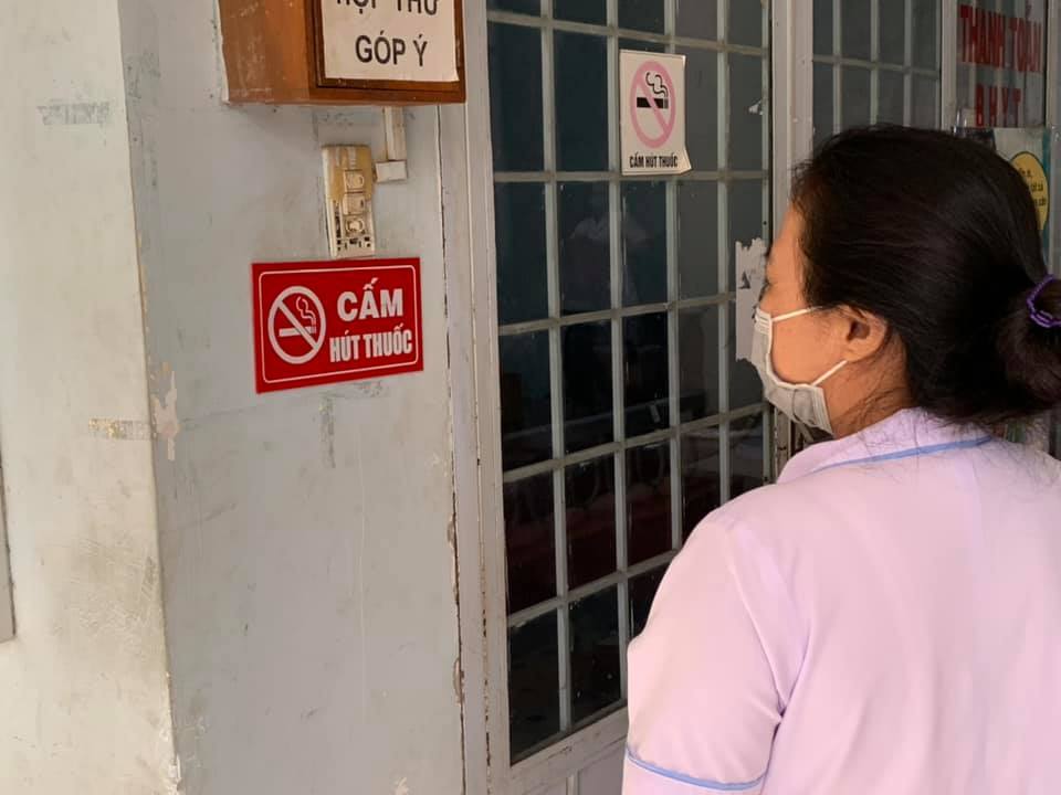 Trung tâm sức khỏe sinh sản tỉnh Kon Tum nói không với thuốc lá