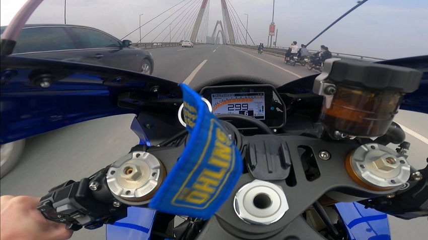 Dân mạng xôn xao xem clip