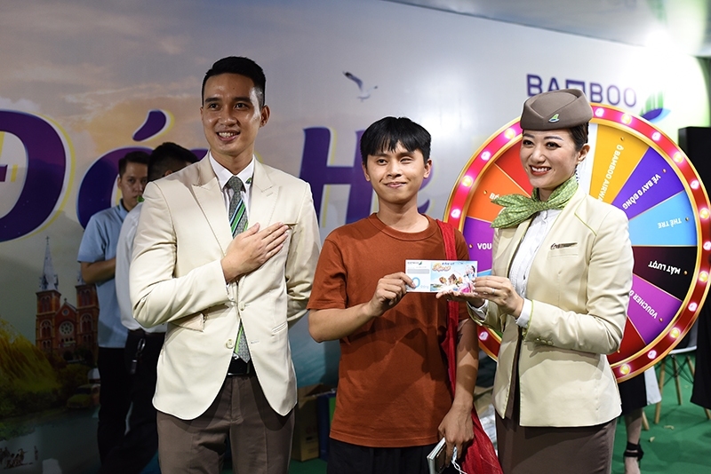 Đội mưa săn vé máy bay từ 36.000 đồng của Bamboo Airways
