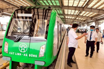 Giá vé đường sắt Cát Linh - Hà Đông 30.000 đồng một ngày