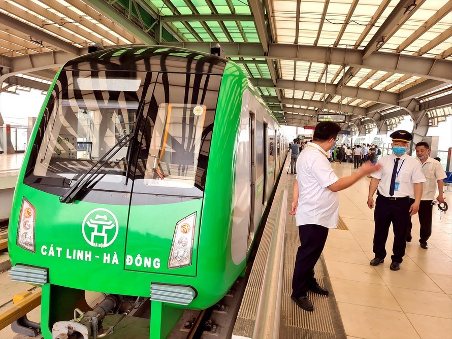Giá vé đường sắt Cát Linh - Hà Đông 30.000 đồng một ngày