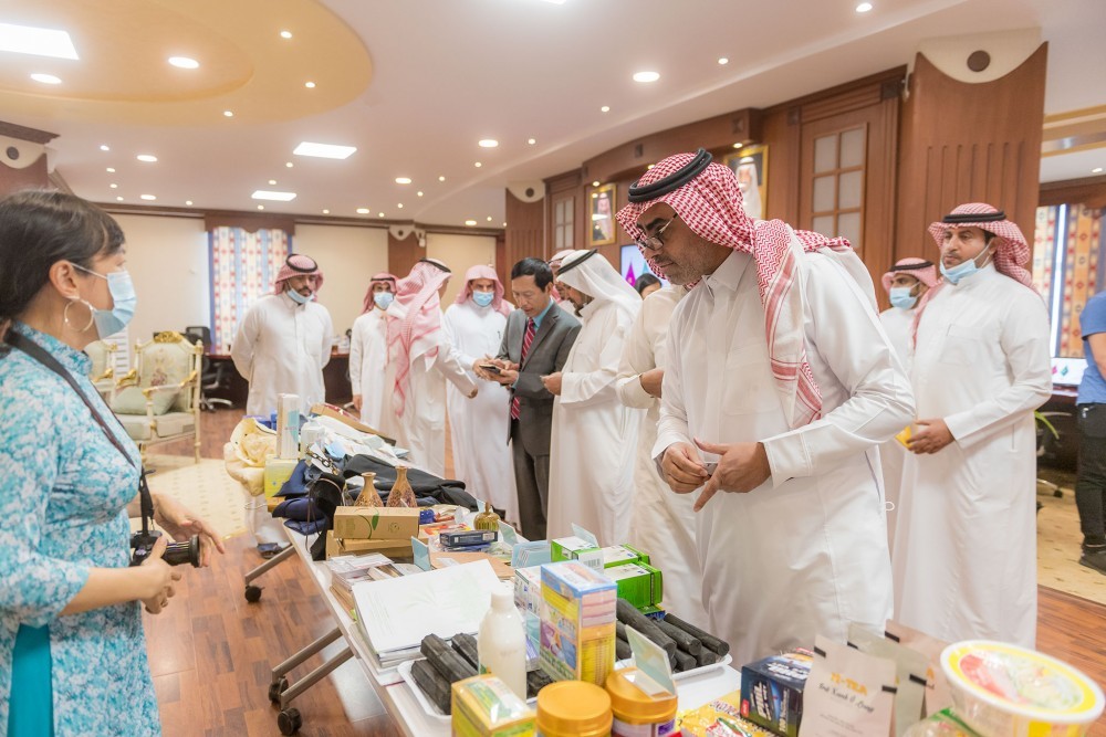Đại sứ VN tại Saudi Arabia thăm, làm việc, xúc tiến thương mại - đầu tư tại tỉnh Qassim