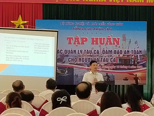 Tập huấn quản lý tàu cá, đảm bảo an toàn cho ngư dân tại Quảng Nam
