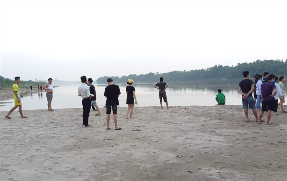 Phú Thọ: Biểu dương thầy giáo dũng cảm cứu 3 người đuối nước