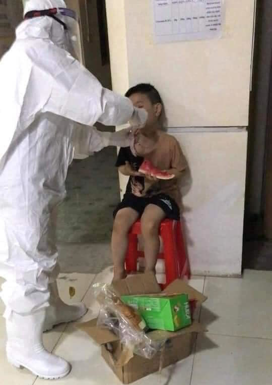 Bắc Giang: 'Bệnh nhân nhỏ tuổi nhập viện một mình' dương tính với SARS-CoV-2