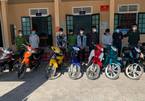 Huế: Ngăn chặn nhóm 20 thanh thiếu niên chạy xe máy tốc độ cao, lạng lách đánh võng