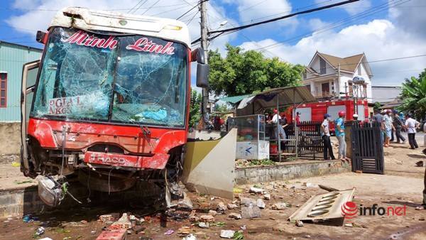 Vụ tai nạn liên hoàn 5 người thương vong ở Đắk Lắk: 2 nạn nhân đang được điều trị tích cực