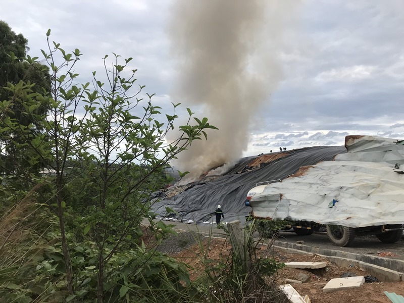 Bãi rác lớn nhất TP Đà Nẵng cháy dữ dội