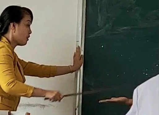 Kiên Giang: Buộc cô giáo dùng bạo lực trên bục giảng làm tường trình và xin lỗi học sinh