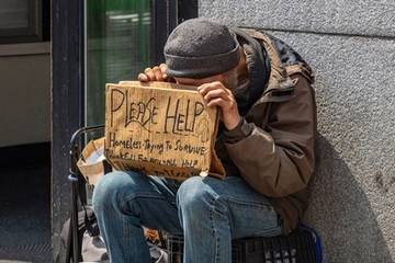 New York tặng tiền cho thanh niên vô gia cư để thay đổi cuộc sống