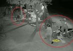 Dân mạng 'sốc' khi xem clip 2 tên trộm chó hung hãn chống trả chủ nhà