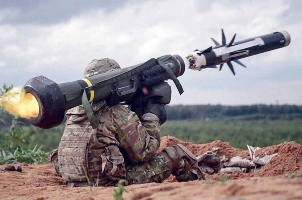 Cận cảnh quân đội Ukraine ‘khai hỏa’ tên lửa Javelin của Mỹ