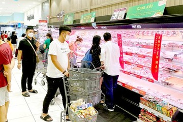 Hà Nội trở về trạng thái bình thường mới, chuyên gia khuyến cáo người dân 'đừng lượn lờ siêu thị'